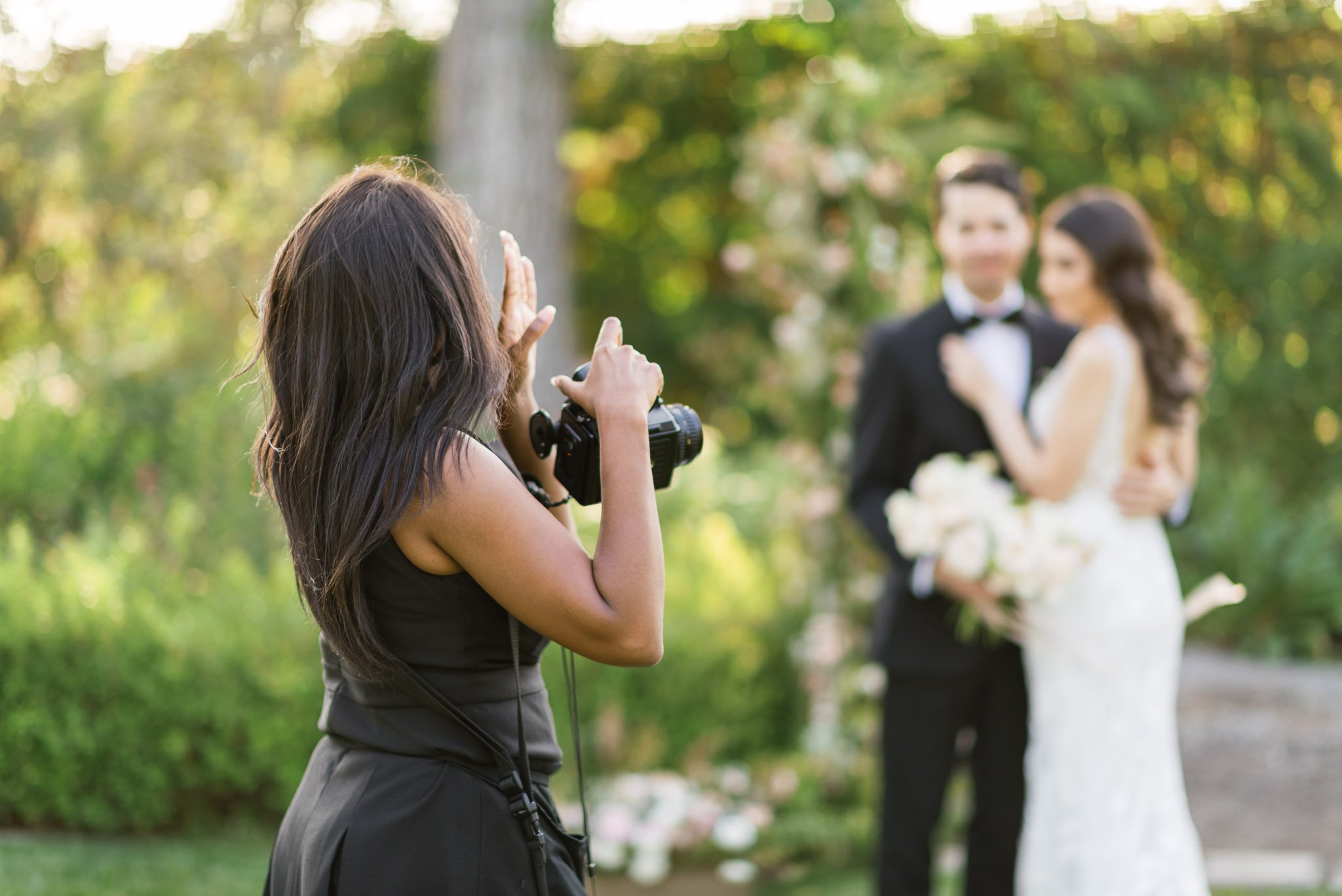 Photographer posing couple