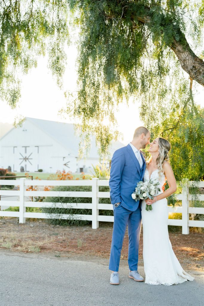 San Luis Obispo wedding photographer, The White Barn, Edna valley, The white barn in edna valley wedding
