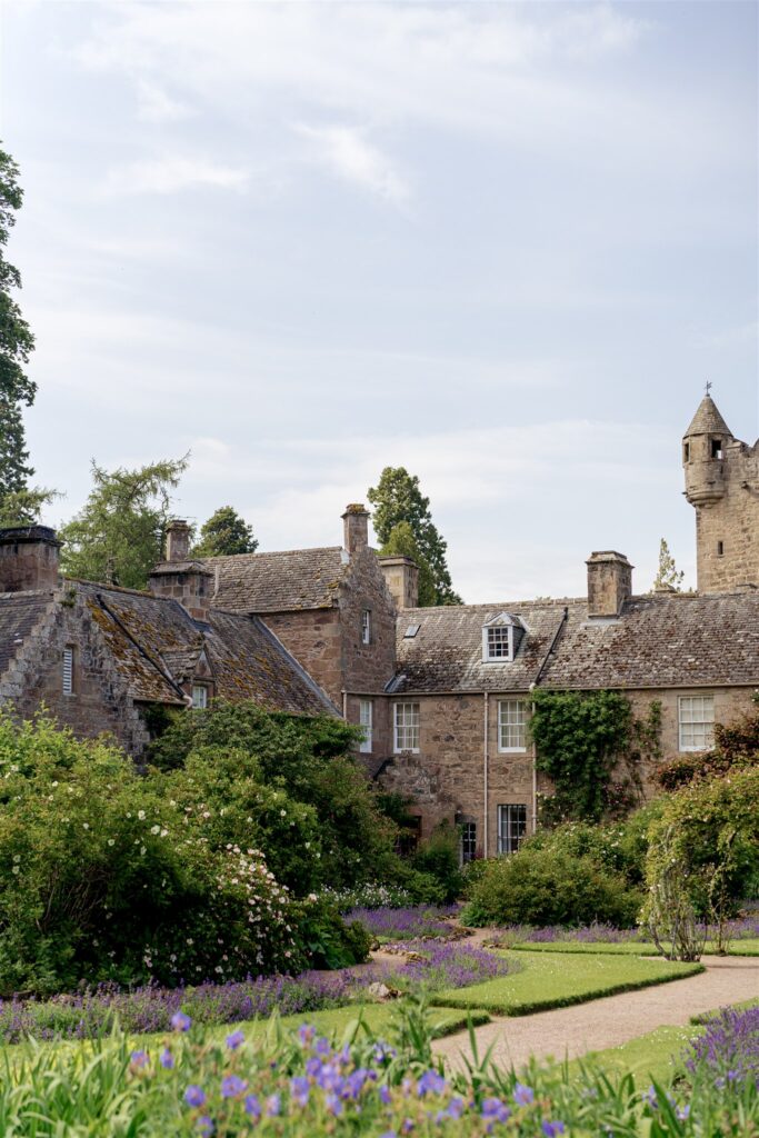 retreat photographer. luxury retreat photographer. women’s retreat photographer. retreat photography. Scotland retreat photography. Scottish Highlands retreat. women’s luxury retreat. brand retreat photographer. Scotland wedding photographer. Scottish Highlands wedding photographer.