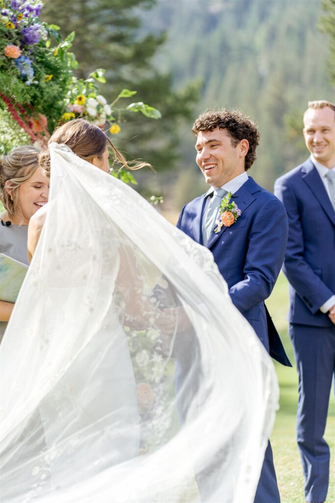 Everline Resort wedding, Everline Resort & Spa Lake Tahoe wedding, Everline Resort wedding photographer, Lake Tahoe wedding photographer, Lake Tahoe destination wedding, Hyatt Everline wedding, Lake Tahoe mountain wedding