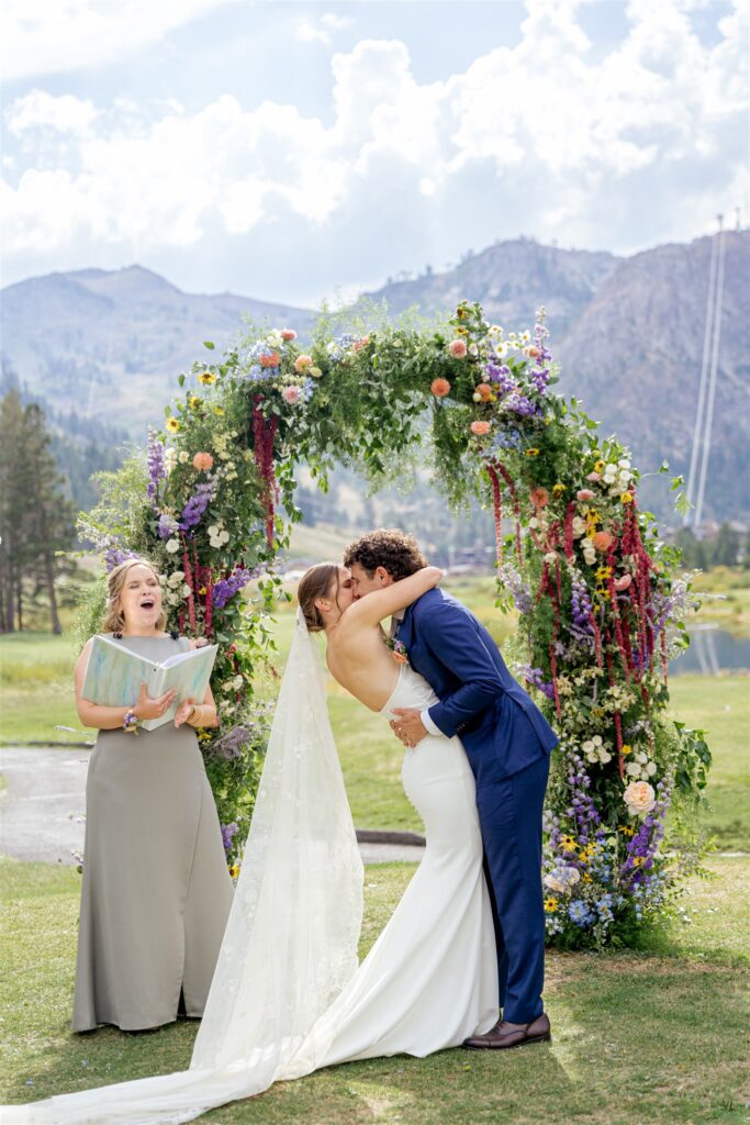 Everline Resort wedding, Everline Resort & Spa Lake Tahoe wedding, Everline Resort wedding photographer, Lake Tahoe wedding photographer, Lake Tahoe destination wedding, Hyatt Everline wedding, Lake Tahoe mountain wedding