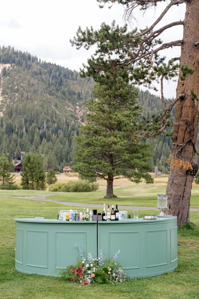 Everline Resort wedding, Everline Resort & Spa Lake Tahoe wedding, Everline Resort wedding photographer, Lake Tahoe wedding photographer, Lake Tahoe destination wedding, Hyatt Everline wedding, Lake Tahoe mountain wedding