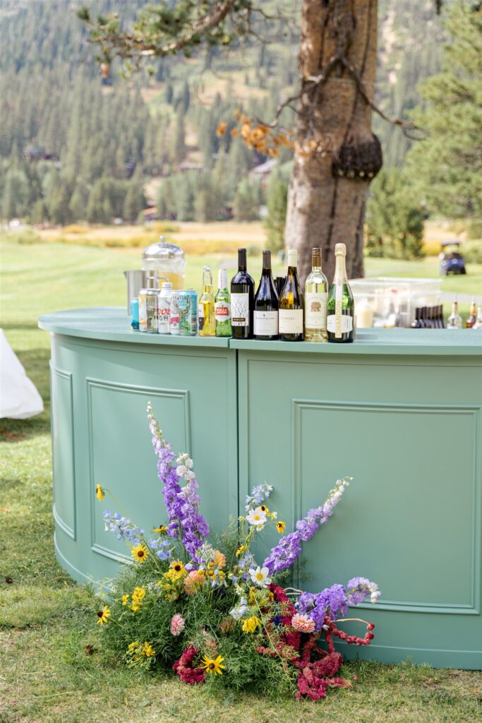 Everline Resort wedding, Everline Resort & Spa Lake Tahoe wedding, Everline Resort wedding photographer, Lake Tahoe wedding photographer, Lake Tahoe destination wedding, Hyatt Everline wedding, Lake Tahoe mountain wedding