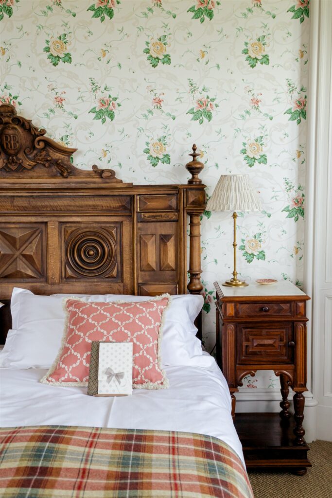 retreat photographer. luxury retreat photographer. women’s retreat photographer. retreat photography. Scotland retreat photography. Scottish Highlands retreat. women’s luxury retreat. brand retreat photographer. Scotland wedding photographer. Scottish Highlands wedding photographer.