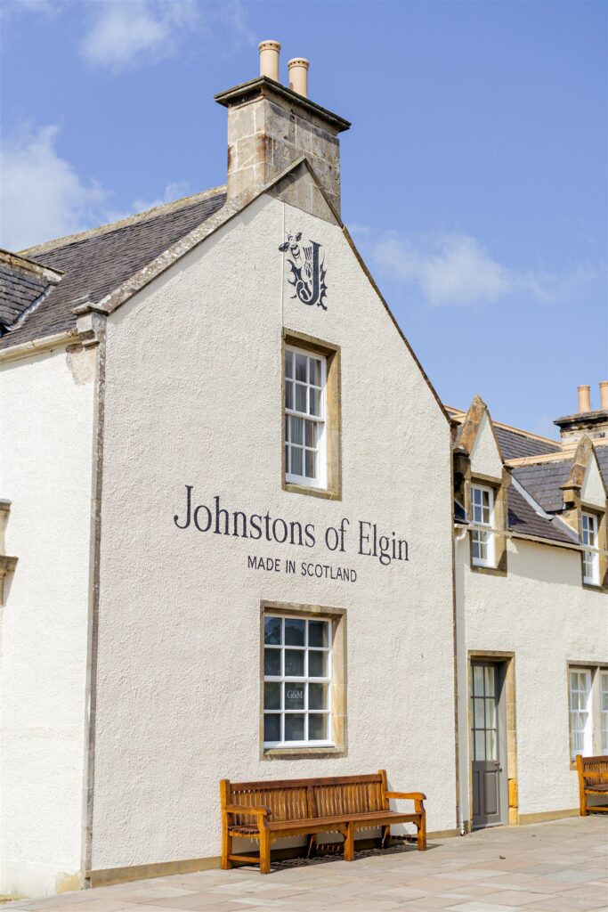 retreat photographer. luxury retreat photographer. women’s retreat photographer. retreat photography. Scotland retreat photography. Scottish Highlands retreat. women’s luxury retreat. brand retreat photographer. Scotland wedding photographer. Scottish Highlands wedding photographer.