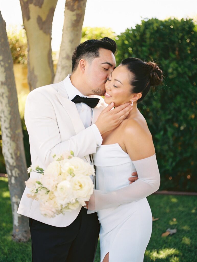 Paso Robles wedding photographer. Rava Winery wedding photographer. Rava Winery wedding. Paso Robles winery wedding. San Luis Obispo wedding photographer. Vineyard wedding in Paso Robles.