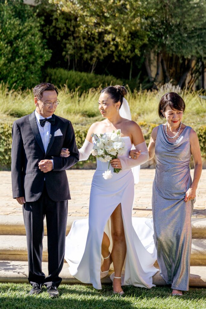 Paso Robles wedding photographer. Rava Winery wedding photographer. Rava Winery wedding. Paso Robles winery wedding. San Luis Obispo wedding photographer. Vineyard wedding in Paso Robles.