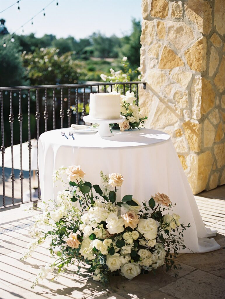 Paso Robles wedding photographer. Rava Winery wedding photographer. Rava Winery wedding. Paso Robles winery wedding. San Luis Obispo wedding photographer. Vineyard wedding in Paso Robles.