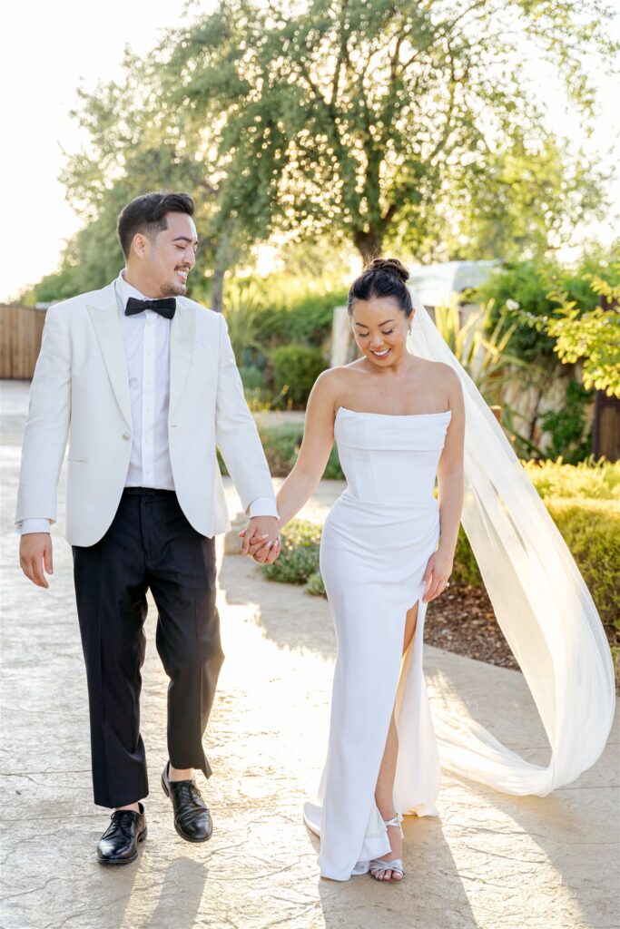 Paso Robles wedding photographer. Rava Winery wedding photographer. Rava Winery wedding. Paso Robles winery wedding. San Luis Obispo wedding photographer. Vineyard wedding in Paso Robles.