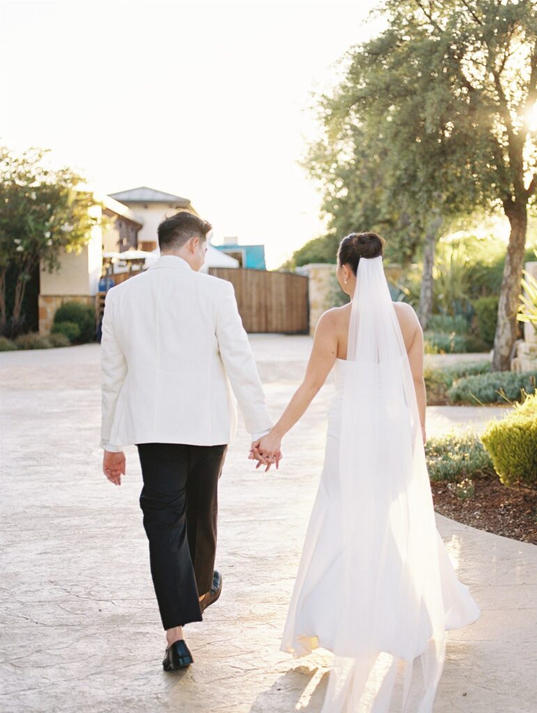 Paso Robles wedding photographer. Rava Winery wedding photographer. Rava Winery wedding. Paso Robles winery wedding. San Luis Obispo wedding photographer. Vineyard wedding in Paso Robles.