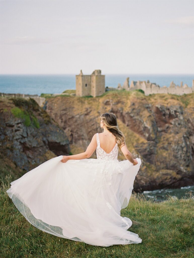 Scotland wedding photographer. Dunnottar Castle wedding. Edinburgh wedding photographer. destination wedding photographer.