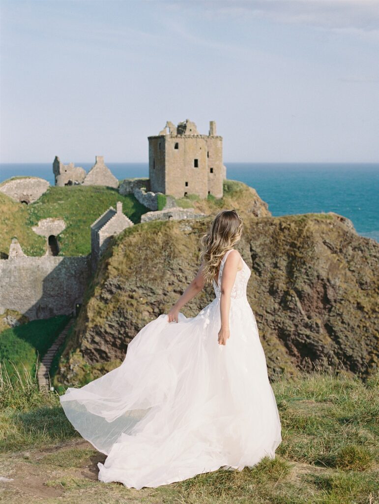 Scotland wedding photographer. Dunnottar Castle wedding. Edinburgh wedding photographer. destination wedding photographer.