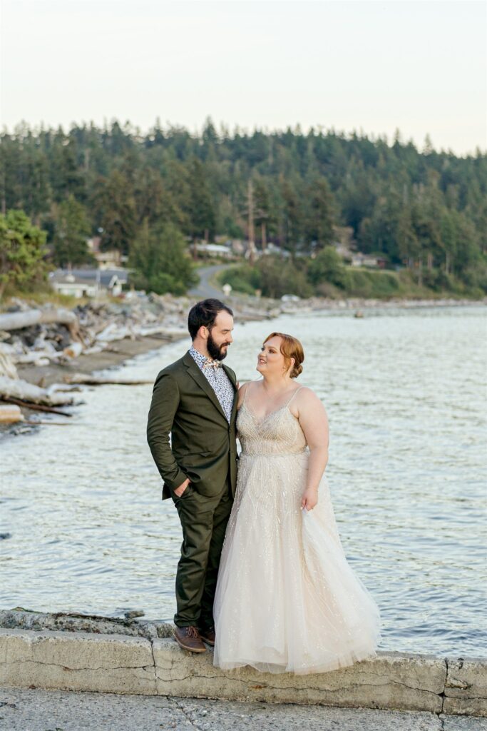 La Connor wedding. La Connor Washington wedding photographer. Seattle wedding photographer.