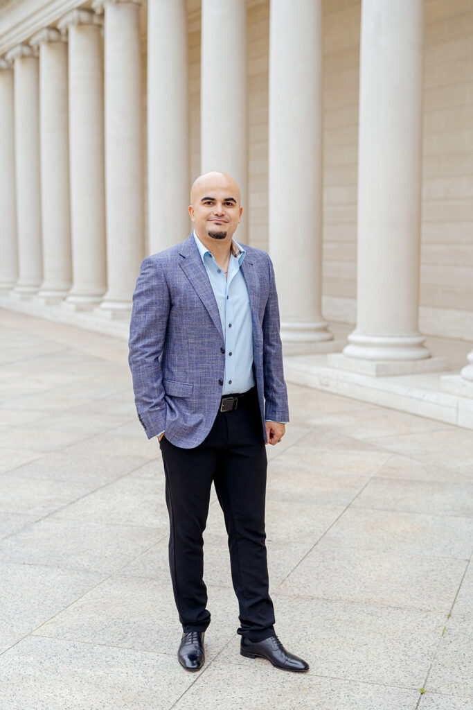 Legion of Honor engagement session photographer. San Francisco engagement photographer. San Francisco engagement photos. Legion of Honor San Francisco.